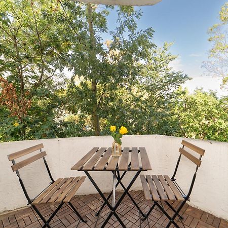 Two Bedroom Apartment By Buonomo Stays Short Lets & Serviced Accommodation In Balham With Balcony London Eksteriør bilde